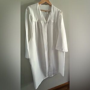 Josten’s Graduation Gown